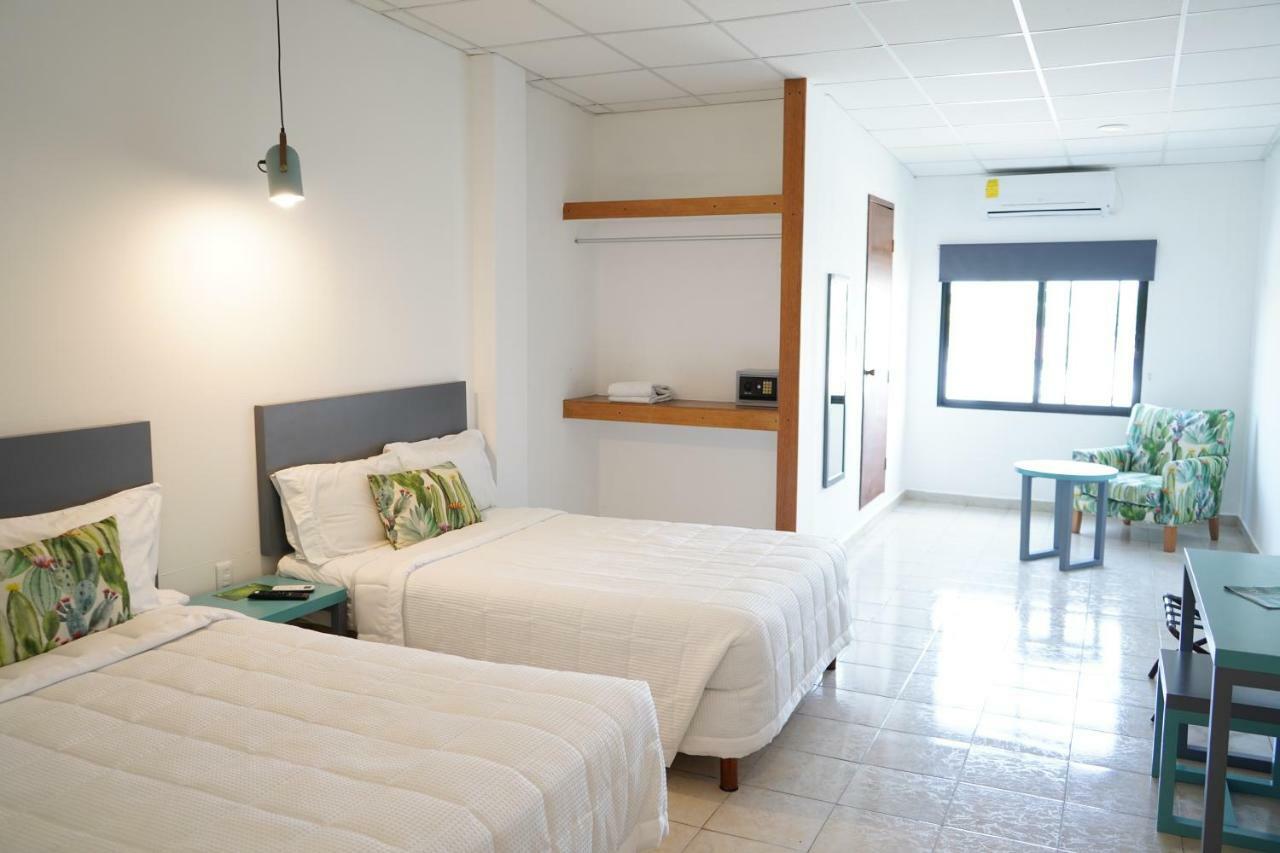 Hotel&Suites Arges - Centro Chetumal Buitenkant foto
